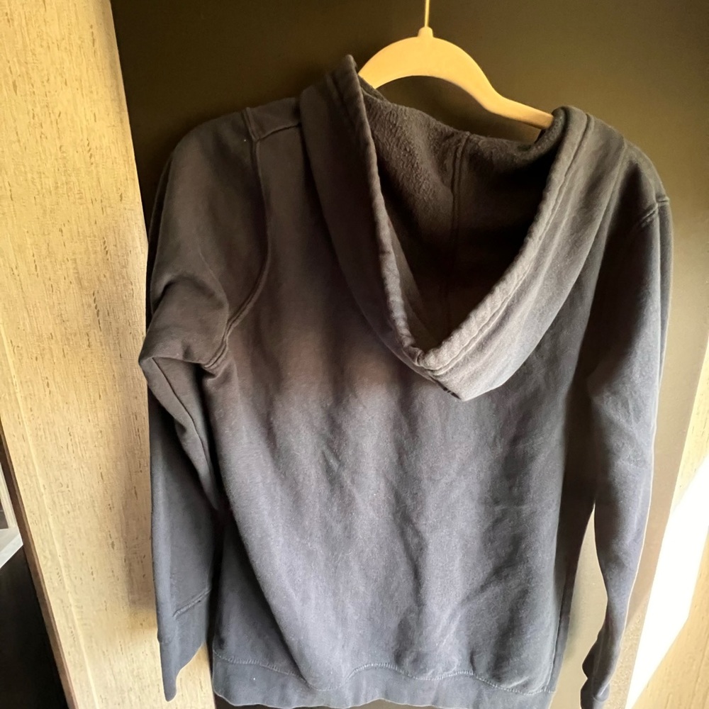 Patriots hoodie size Medium